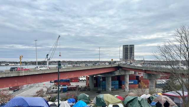 Portland postpones clearing of Harbor View homeless encampment - Vimarsana News