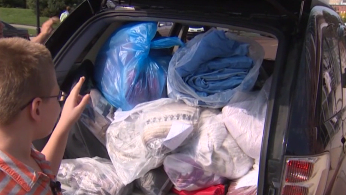 10 Year Old Boy Helps Homeless