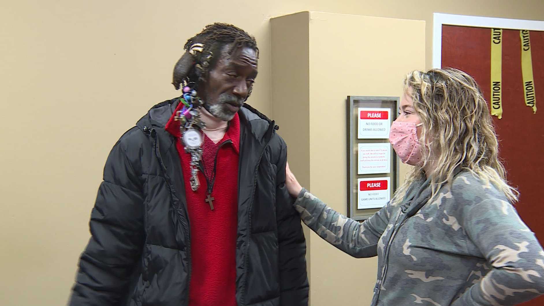 A man fighting to overcome homelessness recently received a Christmas surprise from an old friend - Vimarsana News