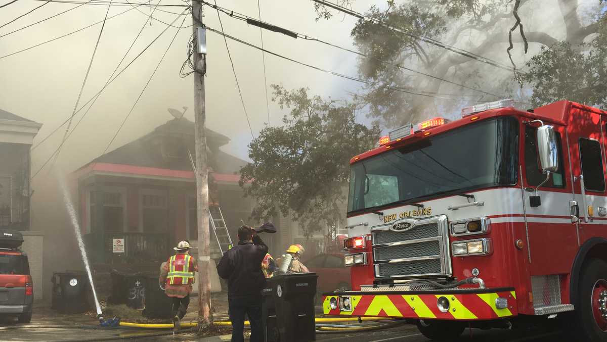 10 people displaced, two cats die in Mid-City three-alarm fire