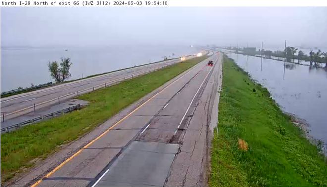 I-29&#x20;near&#x20;Honey&#x20;Creek&#x20;water&#x20;rising