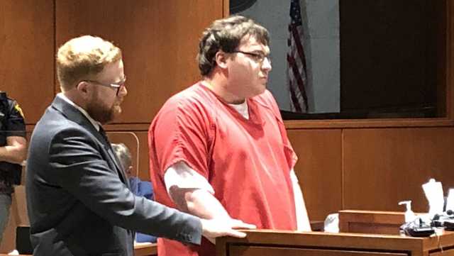 Former gym teacher sentenced to 8 years in prison for molesting more than 2 dozen Springboro children