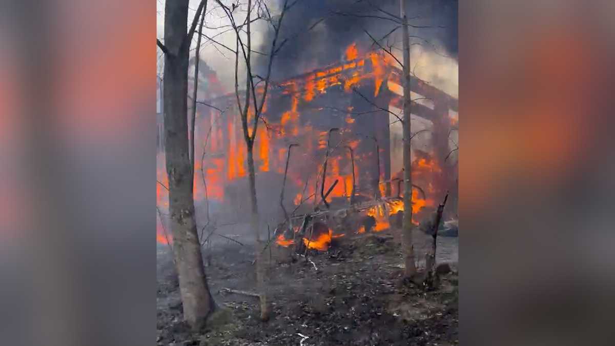 Firefighters battle garage fire, brush fires in Hopkinton Monday
