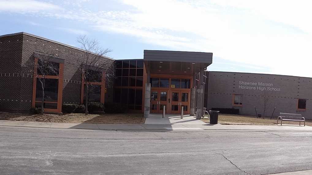 Shawnee Mission School District to hire investigator after report details complaints against