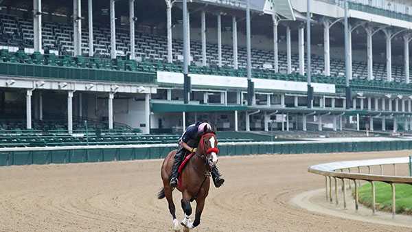 Horses hit Churchill Downs track for first time ahead of spring meet