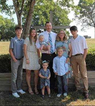 Tropa James Horton y su familia