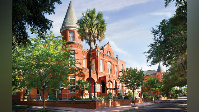 Savannah: The Mansion at Forsyth Park set to get new name, look - Vimarsana News