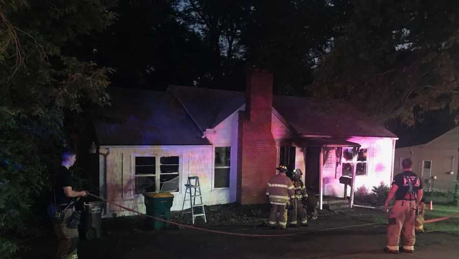 House fire in Shawnee, Kansas, sends one person to the hospital