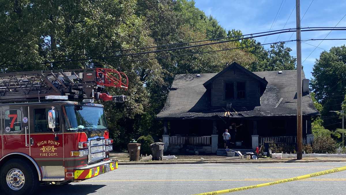 1 dead , 5 displaced after High Point house fire