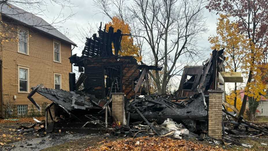 Home destroyed after 2 fires break out in New Castle