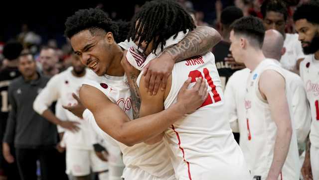 Top 8 seeds earn clean sweep to Sweet 16 - Vimarsana News