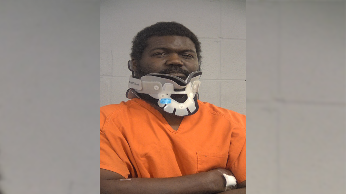 Suspect wounded after shooting at LMPD officers now charged with ...