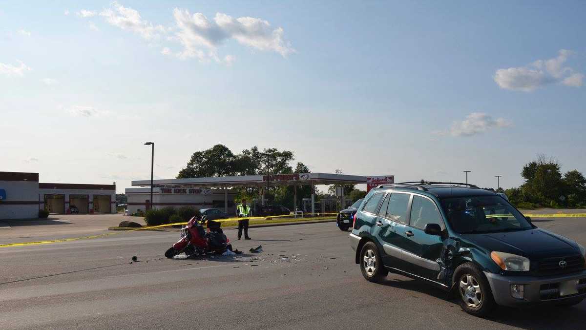 Hudson road closed after crash