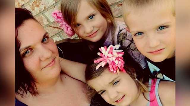 Mother, 9-year-old son killed when tree falls on mobile home in 'freak ...