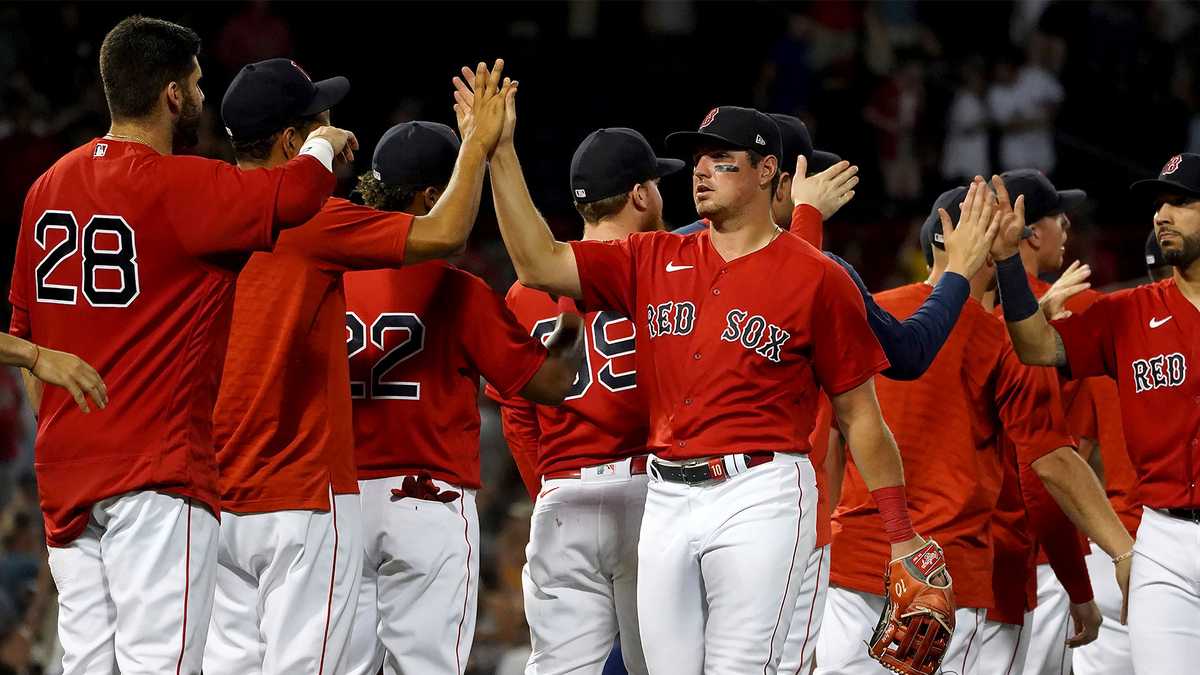 Renfroe homers twice as Red Sox rally past Royals for 6-5 win