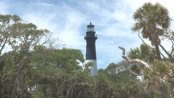 Ribbon cutting set for Hunting Island Lighthouse