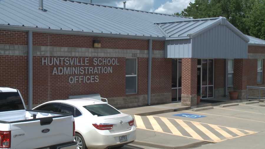 Exterior of the Huntsville School Administration Offices building
