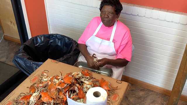 'Hurricane Hazel' shares crab-picking skills with next generation