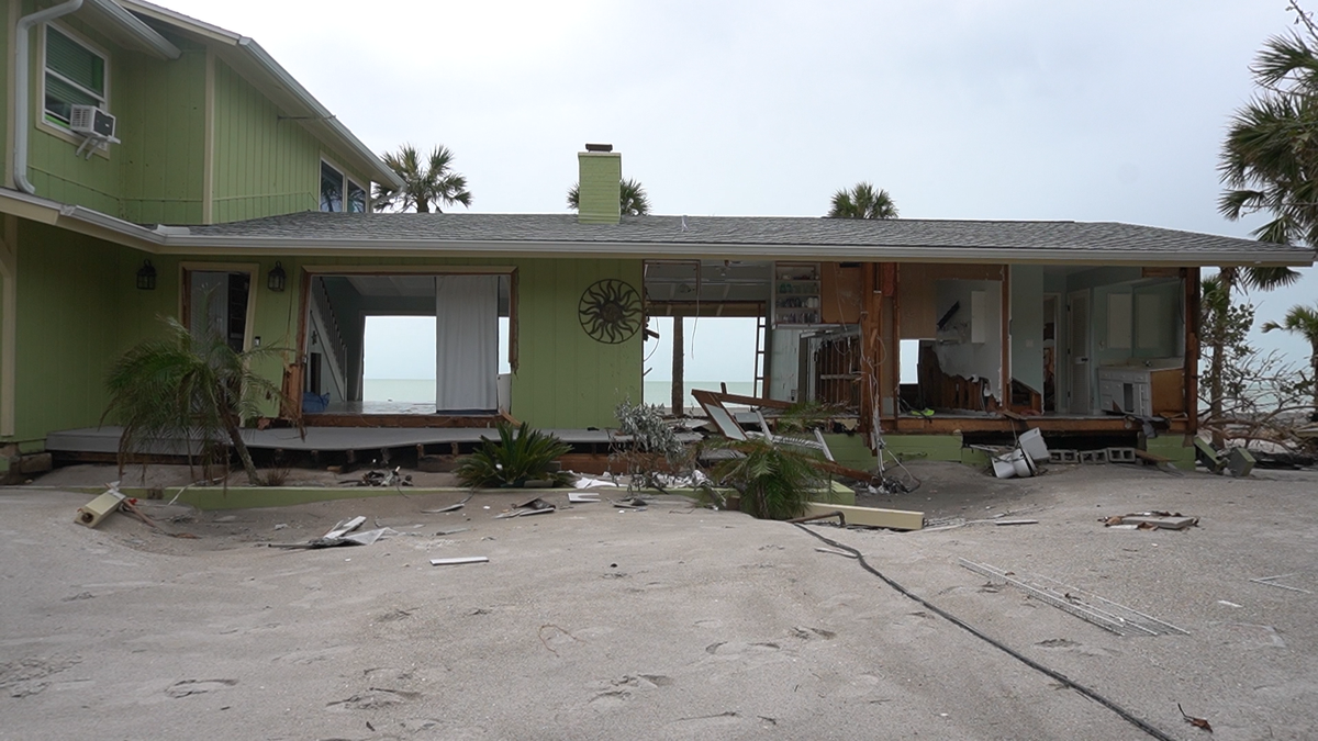 Destruction on Manasota Key Residents clean up after Hurricane Milton