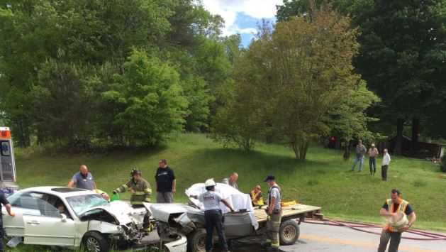 Crash kills 1, injures 2 others on Greenville County highway, troopers say