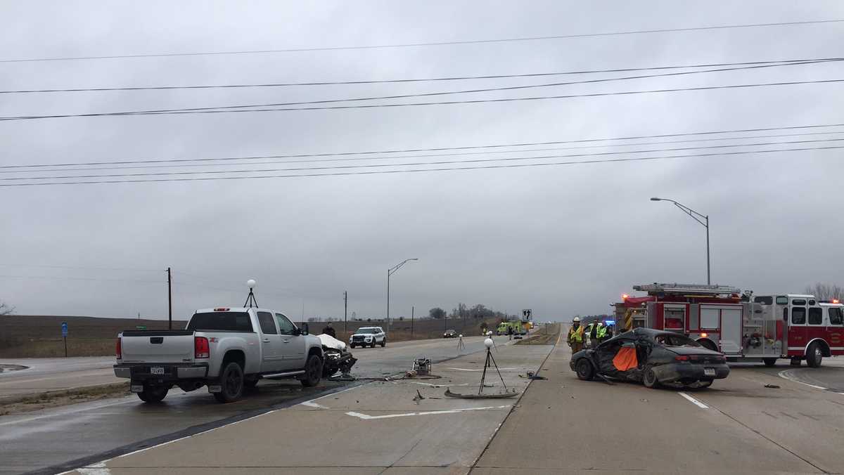 87-year-old woman killed in crash on Highway 77 south of Lincoln