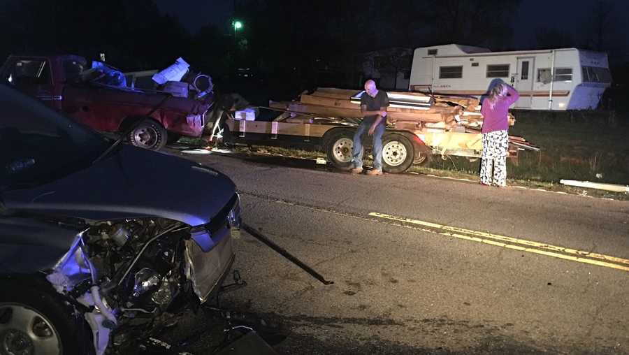 Crash blocks all lanes on Old Greenville Highway, troopers say