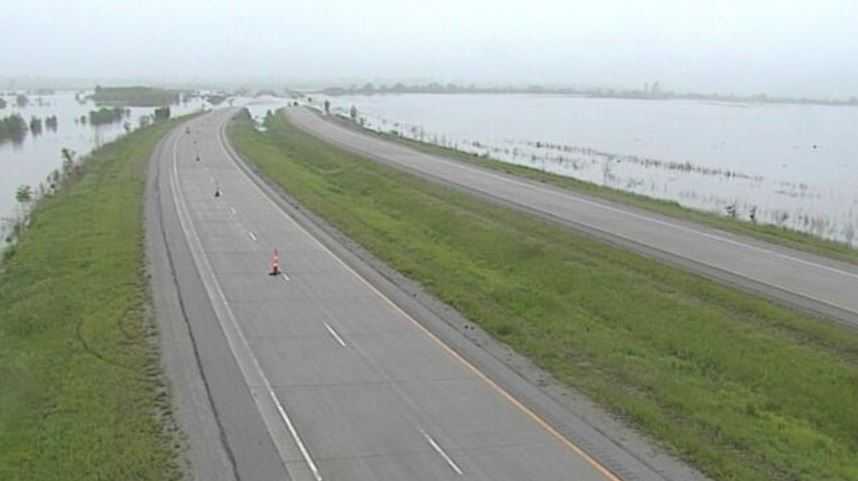 interstate-29-closed-again-north-of-st-joseph-after-floodwaters-return