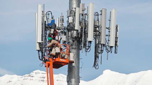 AT&T and Verizon agree to postpone 5G rollout near airports - Vimarsana News