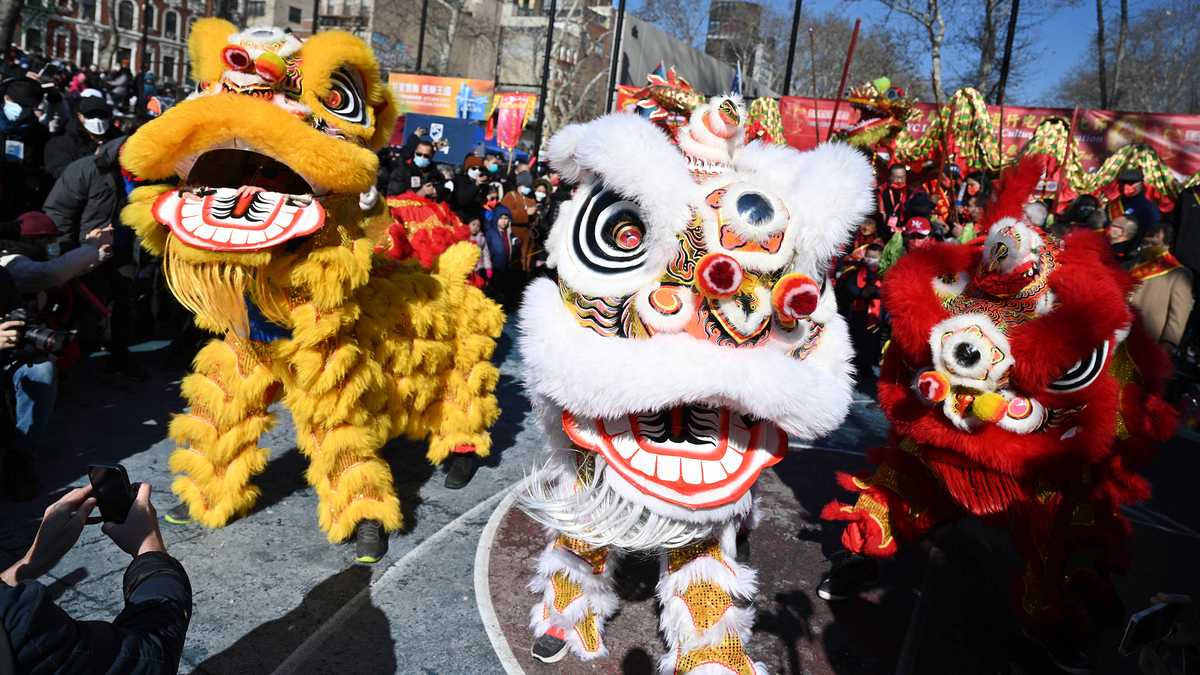 Lawmakers want to make Lunar New Year a federal holiday