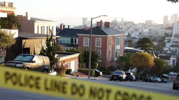 SAN FRANCISCO, CALIFORNIA - OCTOBER 28: Police tape is seen in front of the home of U.S. Speaker of the House Nancy Pelosi (D-CA) on October 28, 2022 in San Francisco, California. Paul Pelosi, the husband of U.S. Speaker of the house Nancy Pelosi, was violently attacked in their home by an intruder. One arrest has been made. Speaker Pelosi was not at home at the time of the attack. (Photo by Justin Sullivan/Getty Images)