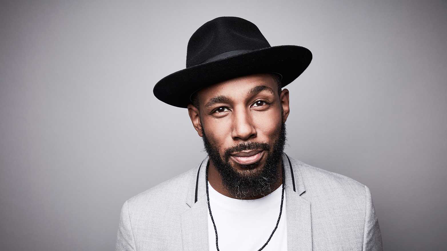 Stephen 'tWitch' Boss, DJ on Ellen DeGeneres Show, dies at 40 - Vimarsana News