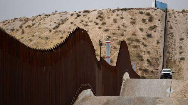 Border official: El Paso faced 'major surge in illegal crossings' - Vimarsana News