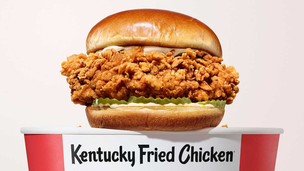 classic chicken sandwich combo kfc