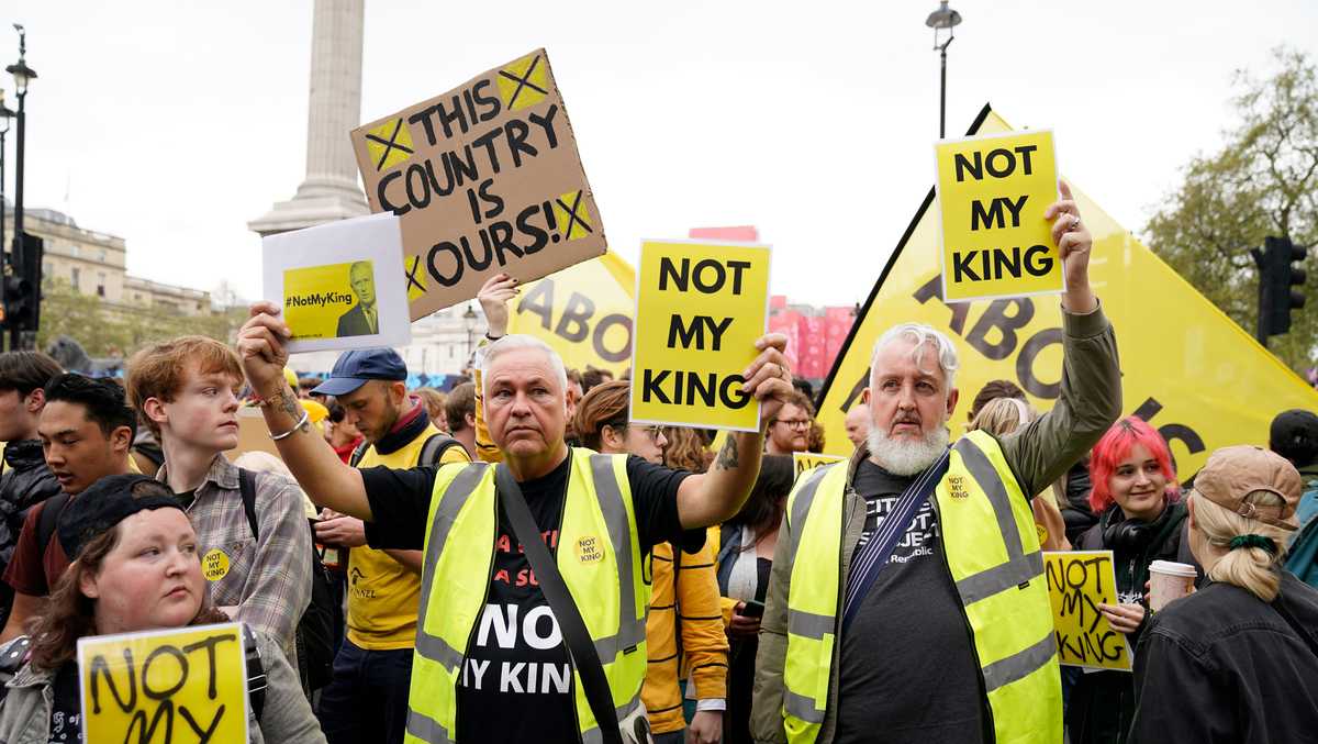 UK police face backlash over handling of anti-monarchy protests