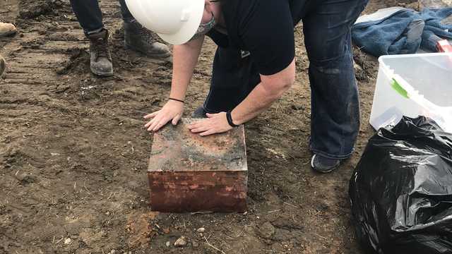 Second time capsule found at former site of Robert E. Lee statue in Virginia - Vimarsana News
