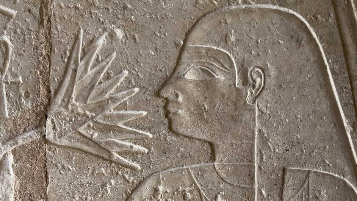 Scientists have deciphered the smell of Cleopatra’s perfume
