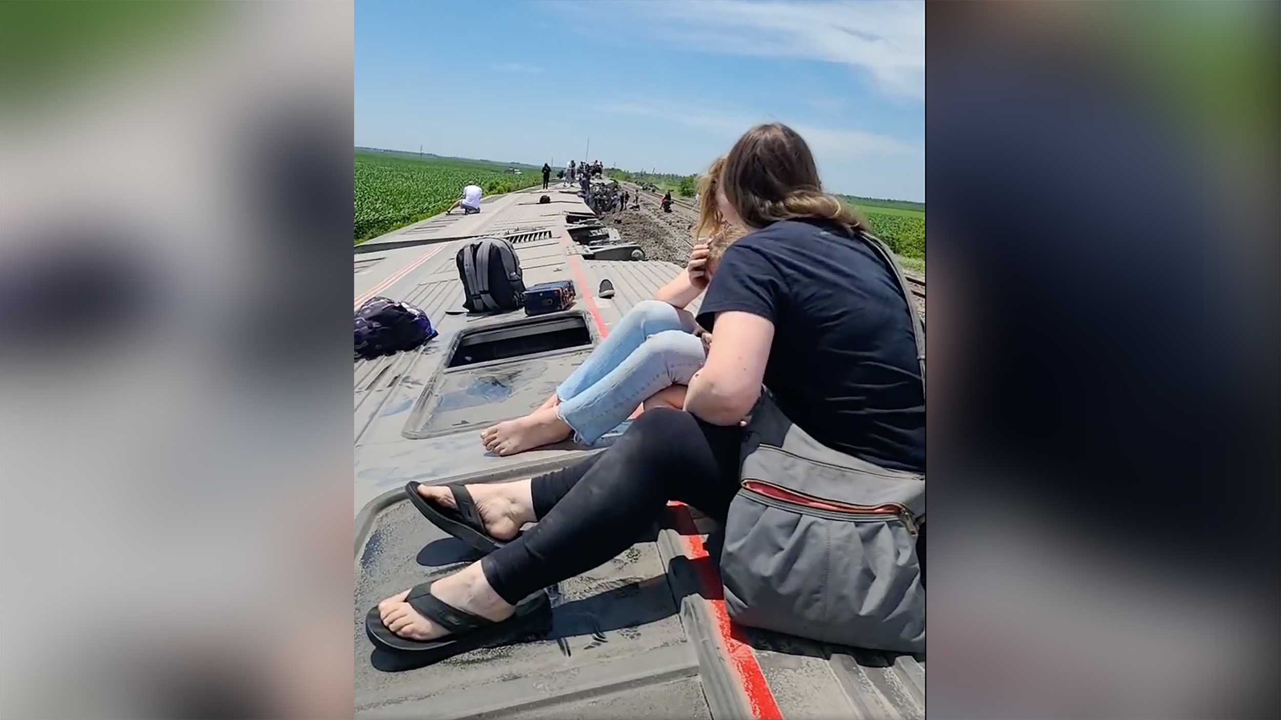 Missouri passenger train derails in rural Missouri on Monday - Vimarsana News