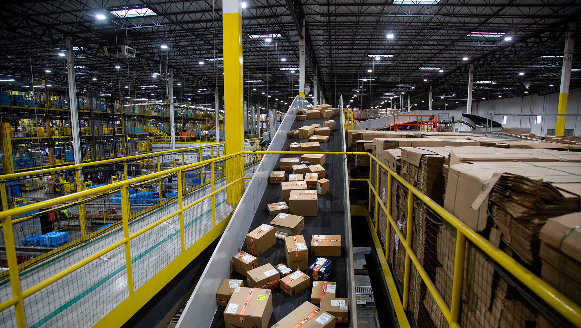 Amazon debuts new shopping portal for customers on government assistance - Vimarsana News