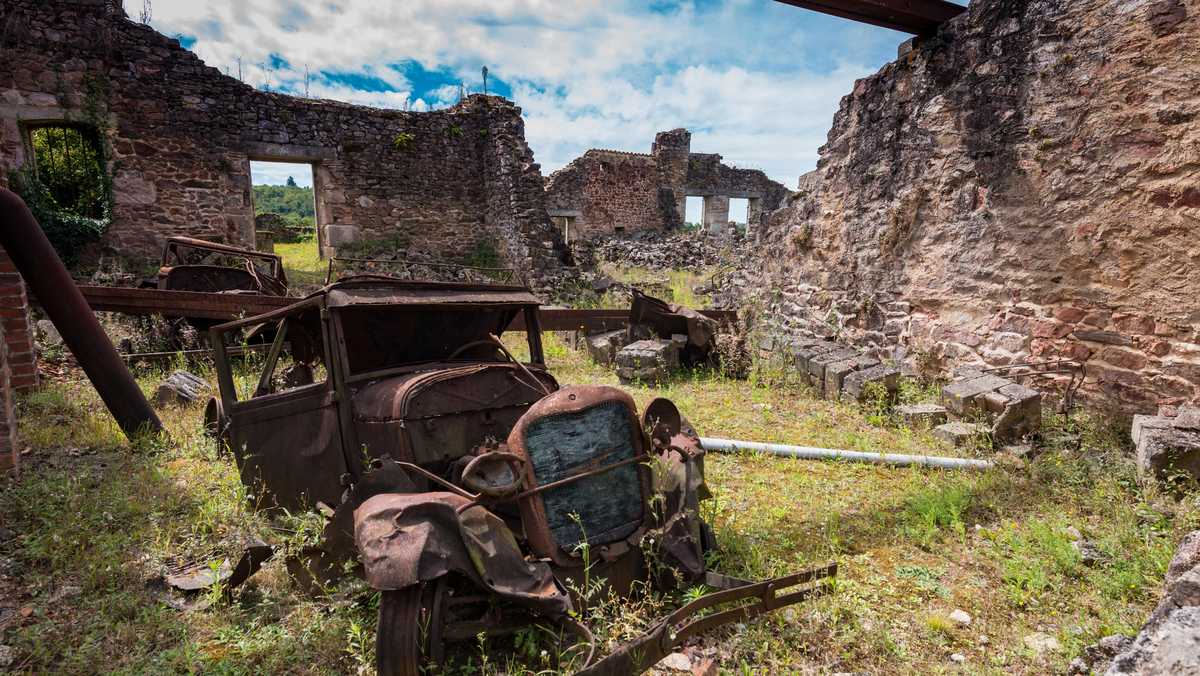 The world's most fascinating abandoned towns and cities
