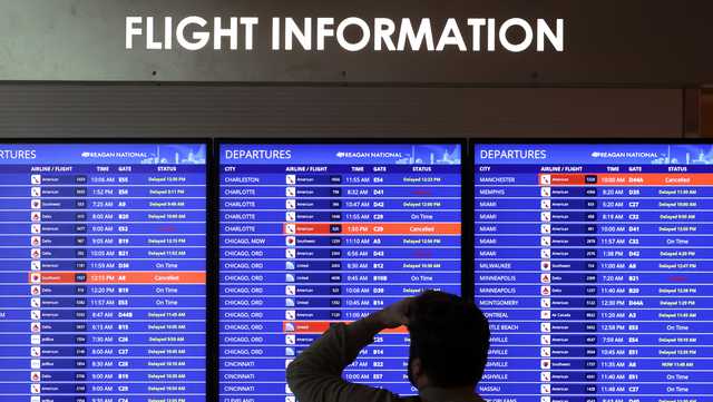 President Biden announces proposal for airline compensation to customers after cancelations - Vimarsana News