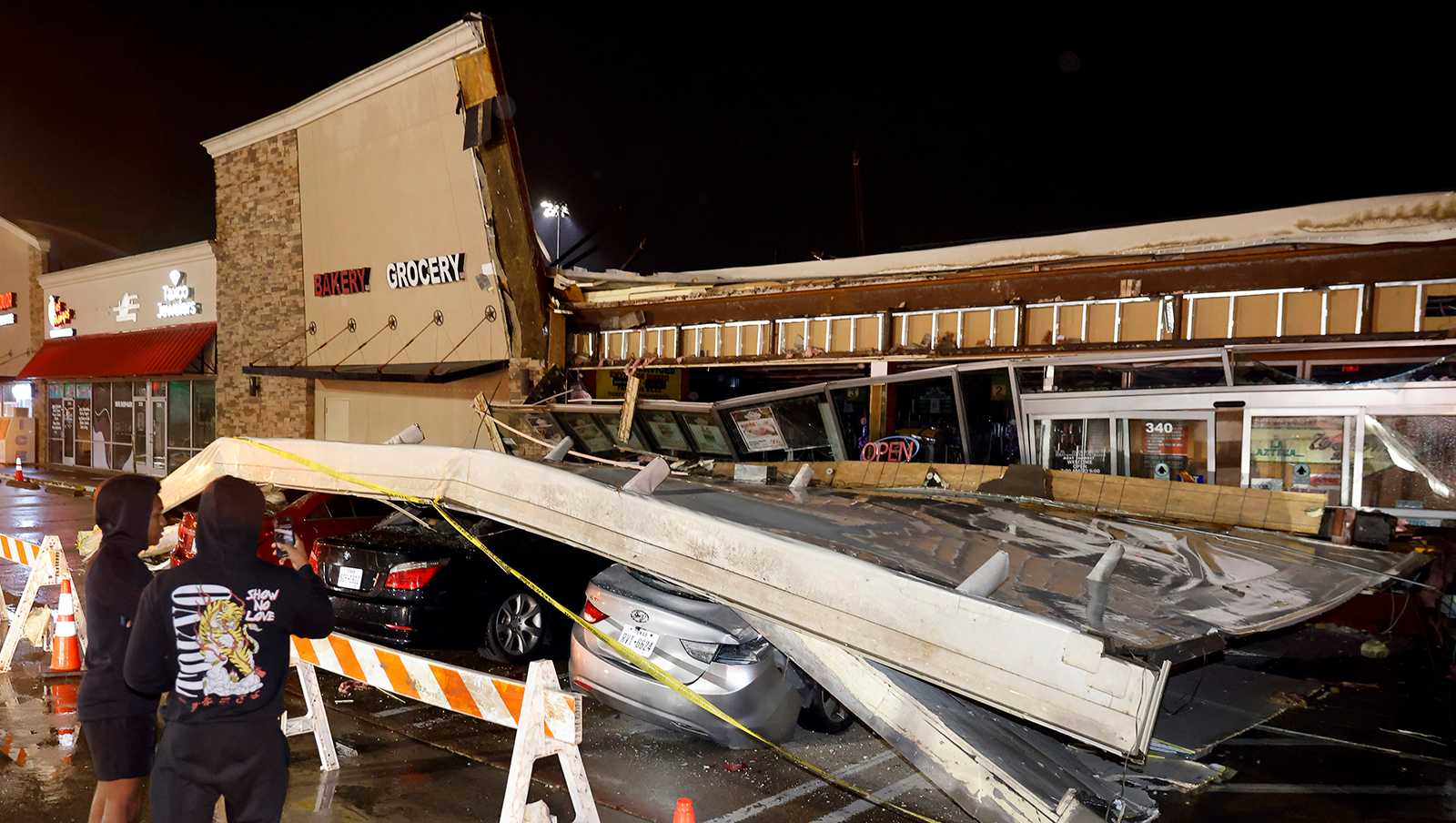 Severe weather rolls eastward after slamming Texas; 1 death reported - Vimarsana News