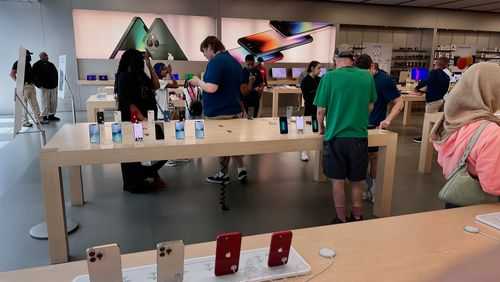 Apple's first US labor union reaches new milestone for tech industry - Vimarsana News