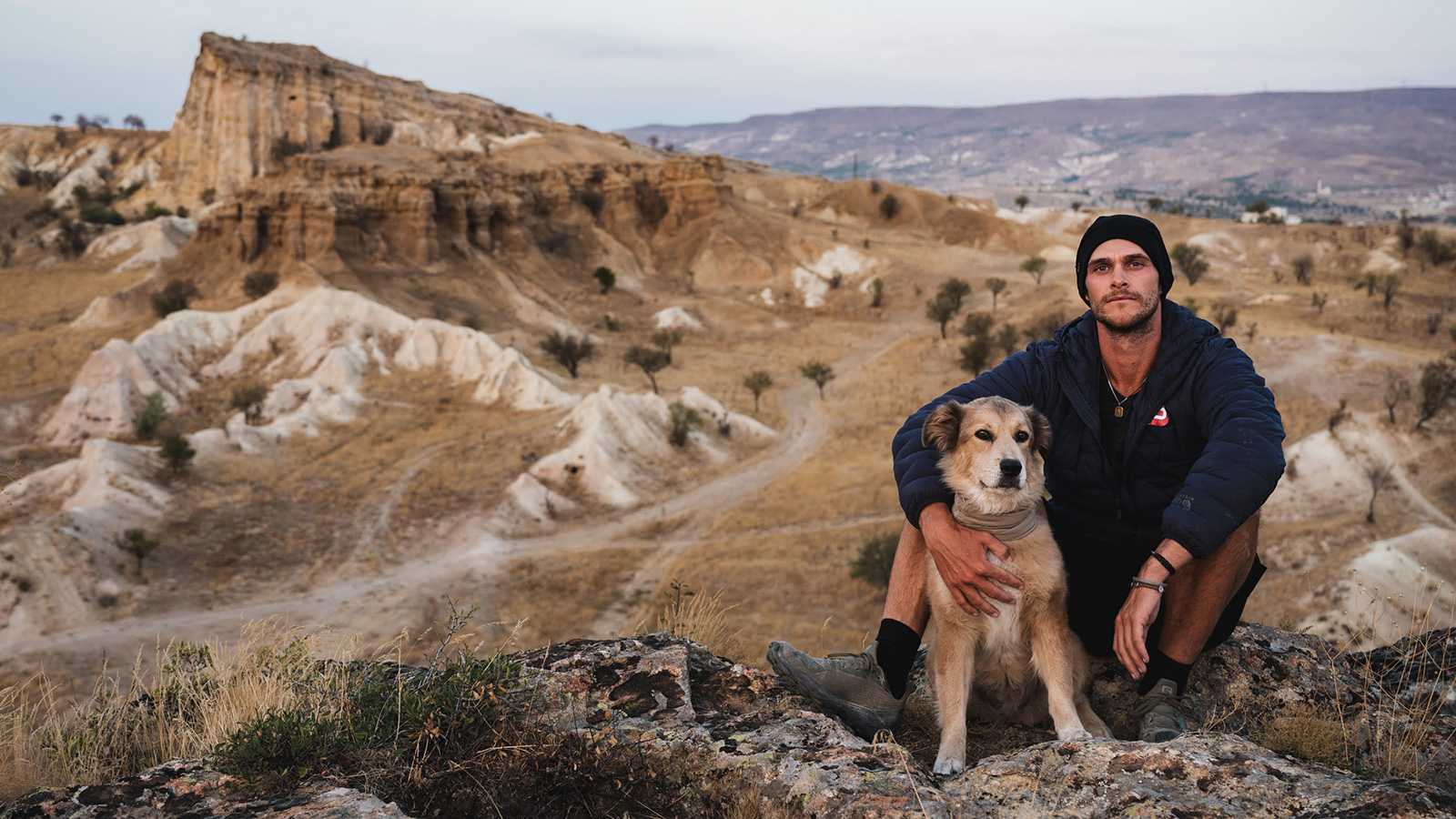 This man and his dog spent seven years walking around the world - Vimarsana News