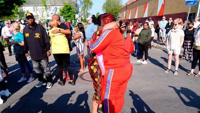 A 'hero' security guard, former fire official's mother among people killed at Buffalo grocery store - Vimarsana News