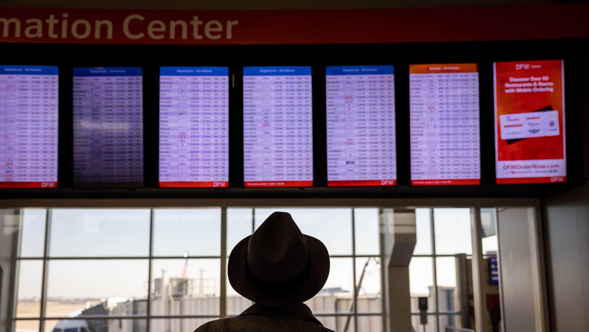 FAA promises changes to prevent repeat of air travel safety system collapse - Vimarsana News