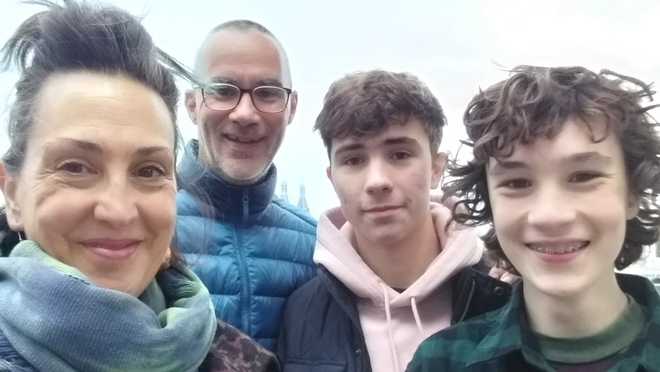 Here&#x27;s&#x20;Honour&#x20;and&#x20;Steggall&#x20;with&#x20;their&#x20;two&#x20;teenage&#x20;sons&#x20;earlier&#x20;in&#x20;2021.