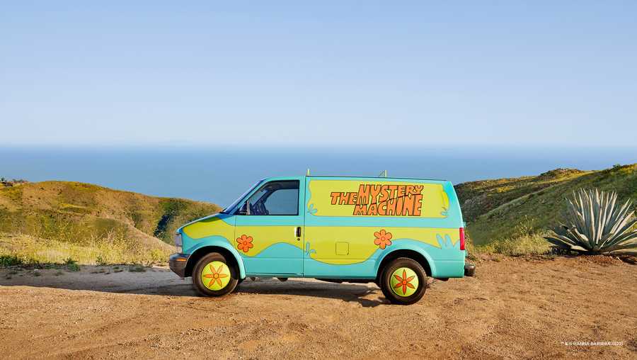To celebrate the 20-year anniversary of the "Scooby-Doo" live-action film, Warner Bros. and Airbnb offered an overnight stay in the Mystery Machine.