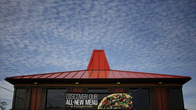 Why Pizza Hut's red roofs and McDonald's play places have disappeared - Vimarsana News