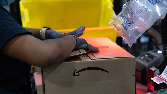 Amazon will no longer require vaccinated workers to wear masks at work - Vimarsana News