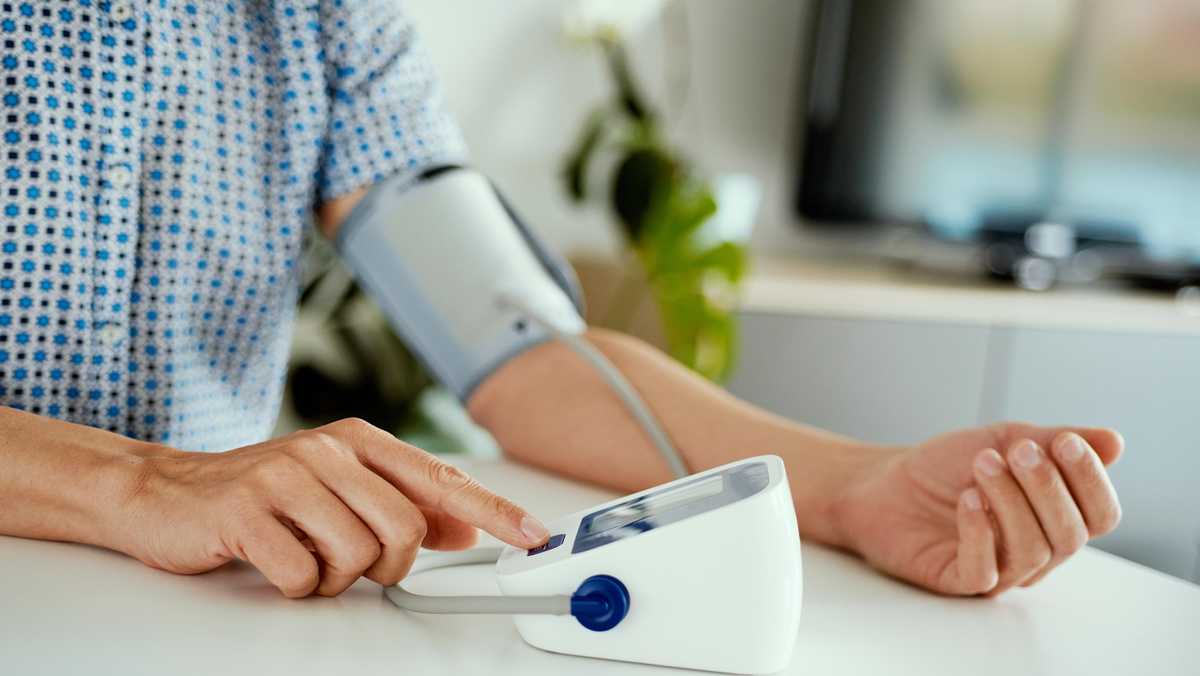 taking-your-blood-pressure-meds-may-reduce-risk-of-dementia